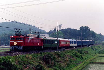 h07hF_03.jpg (25589 oCg)