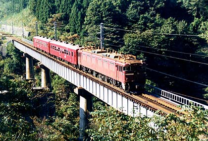 it01_04.jpg (56190 oCg)