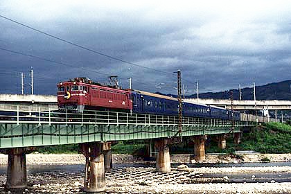 384.jpg (64535 oCg)