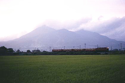 h05n4_03.jpg (22834 oCg)
