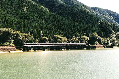 h05n6_01.jpg (68612 oCg)