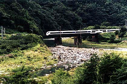 h05n6_09.jpg (81810 oCg)