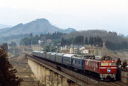 h01_130.jpg (38617 oCg)