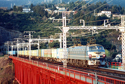 h01_145.jpg (76847 oCg)