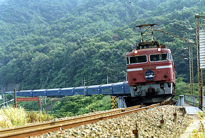 h01_227.jpg (66830 oCg)