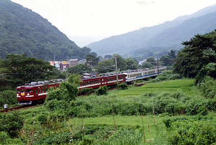 h01_229.jpg (51071 oCg)