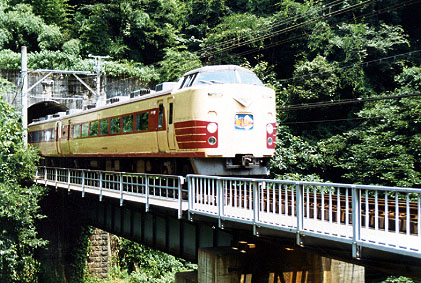 h01_253.jpg (72357 oCg)