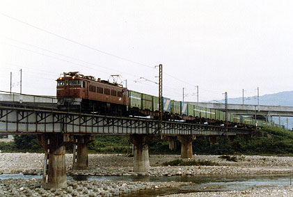 h01_276.jpg (39277 oCg)