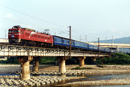 h01_277.jpg (52762 oCg)