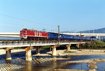 h01_301.jpg (51898 oCg)