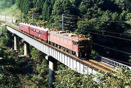 h01_306.jpg (83213 oCg)
