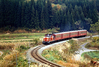 h01_329.jpg (69968 oCg)