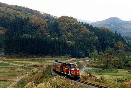 h01_330.jpg (49904 oCg)