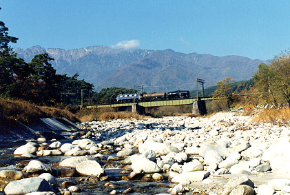 h01_348.jpg (56795 oCg)