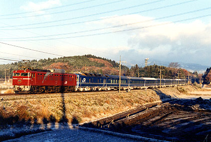 h01_367.jpg (54786 oCg)