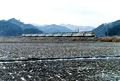 h01_382.jpg (57249 oCg)
