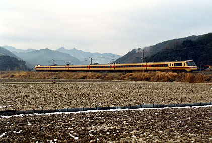 h01_386.jpg (53484 oCg)