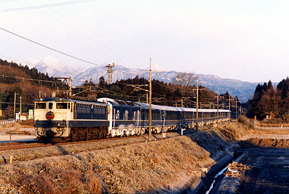 h02_001.jpg (54612 oCg)