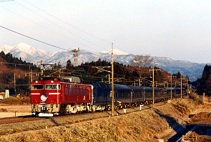 h02_002.jpg (57835 oCg)