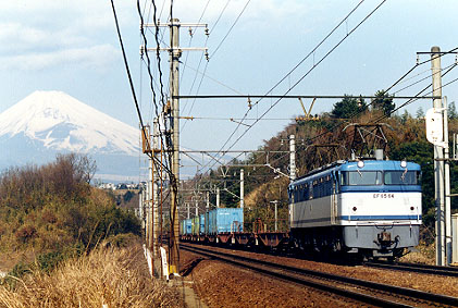 h02_044.jpg (56700 oCg)