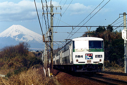 h02_045.jpg (53050 oCg)