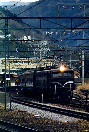 h02_087.jpg (57550 oCg)