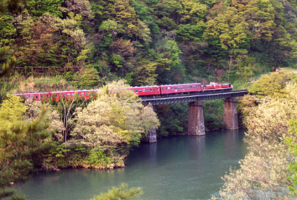 h02_124.jpg (65676 oCg)