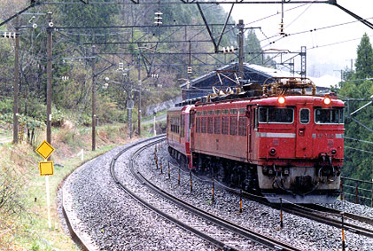 h02_139.jpg (71157 oCg)