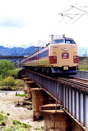 h02_151.jpg (51203 oCg)