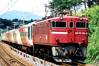 h02_196.jpg (78390 oCg)