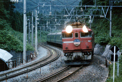 h02_211.jpg (60254 oCg)