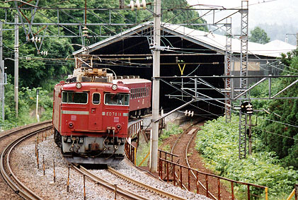 h02_214.jpg (75142 oCg)