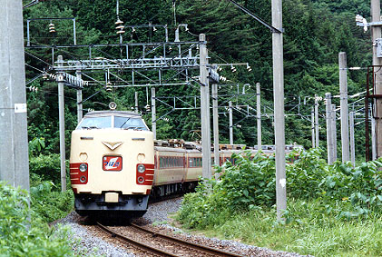 h02_223.jpg (78717 oCg)