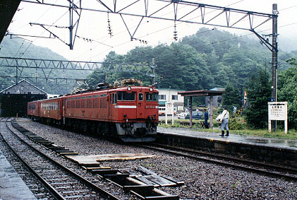 h02_249.jpg (68053 oCg)