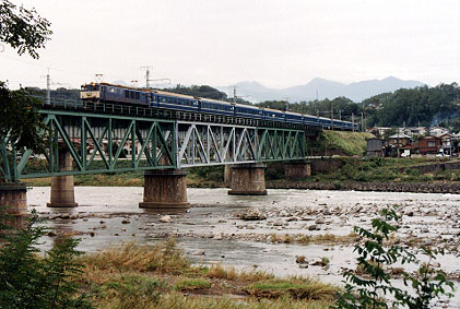 h02_273.jpg (52023 oCg)