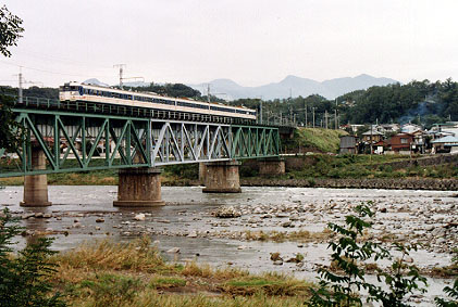 h02_276.jpg (53302 oCg)