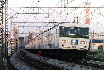 h02_320.jpg (56364 oCg)
