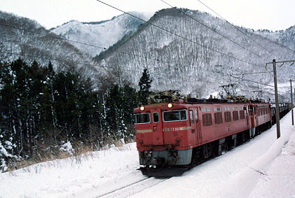 h02_332.jpg (47612 oCg)