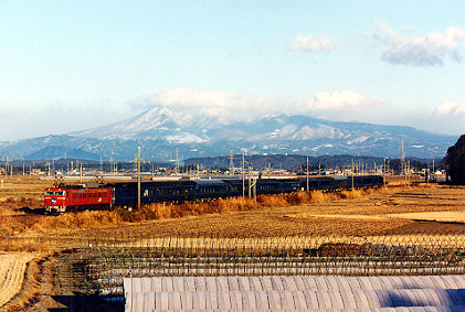 h02_351.jpg (53539 oCg)