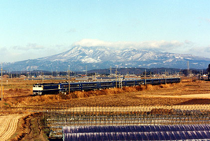 h02_353.jpg (56908 oCg)