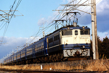 h02_361.jpg (57330 oCg)