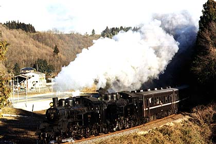 9901mo01.jpg (29255 oCg)