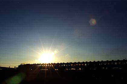 9901mo02.jpg (8347 oCg)