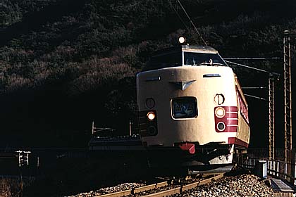 h05a7_03.jpg (25979 oCg)