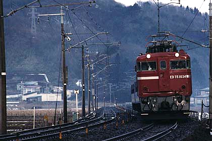 h06f2_06.jpg (53722 oCg)