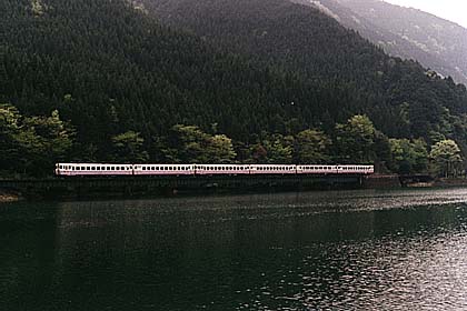 h06h3_04.jpg (26598 oCg)