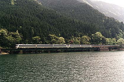 h06h3_06.jpg (42093 oCg)
