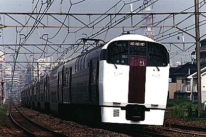 h06n1_03.jpg (39877 oCg)