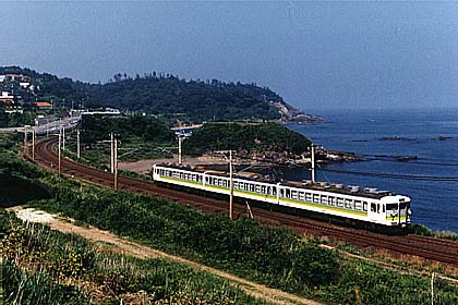 h06n2_09.jpg (37972 oCg)