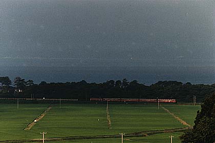 h06n4_09.jpg (15982 oCg)